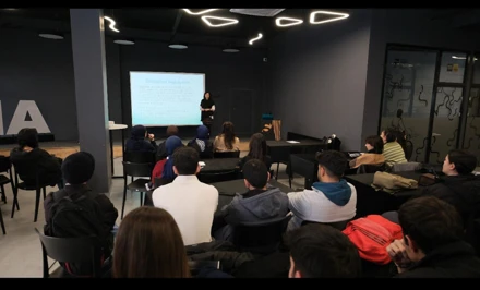  Metindilbilim ve Yazma Eğitimi Dersi Sosyal İnovasyon Ajansında